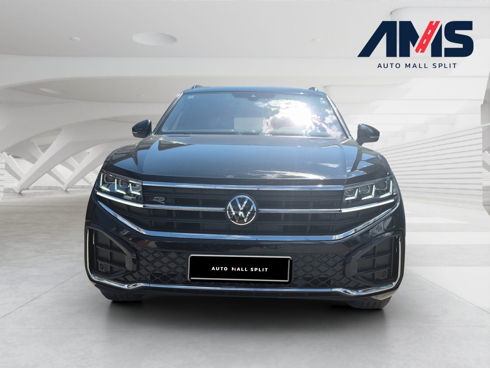 2024 Volkswagen Touareg — fotografija 8