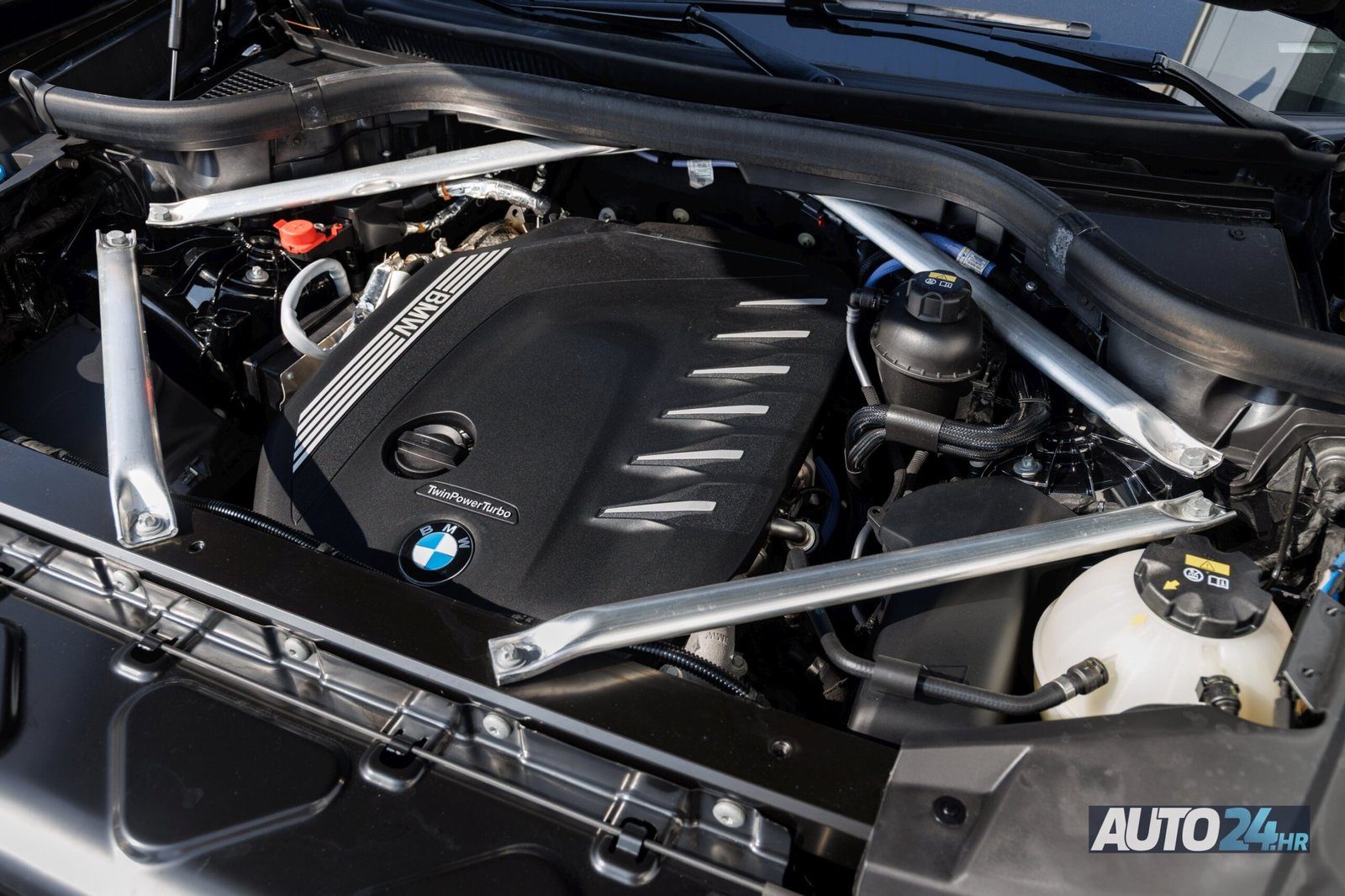 2022 BMW X6 M Sport — fotografija 13