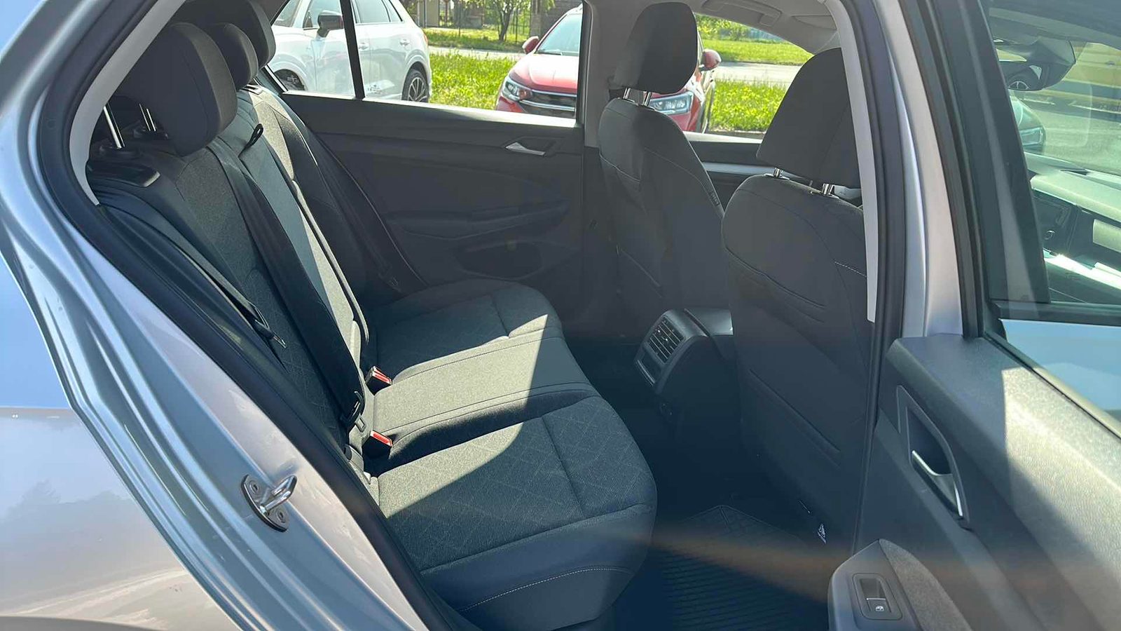 2024 Volkswagen Golf — fotografija 10