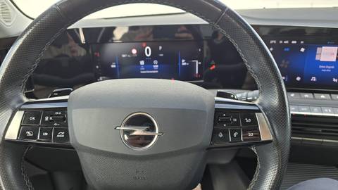 2022 Opel Astra — sličica 12