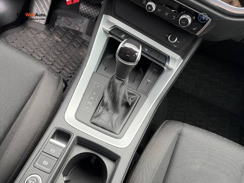 2022 Audi Q3 — sličica 16