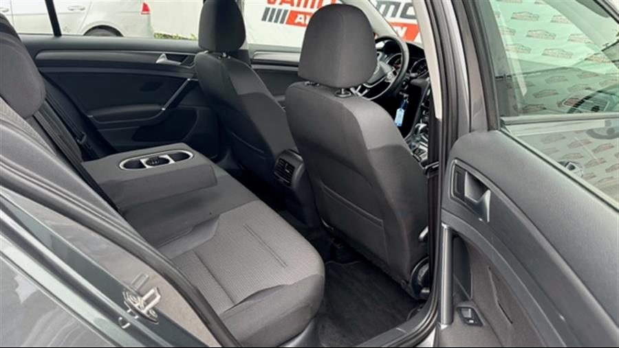 2019 Volkswagen Golf — fotografija 20