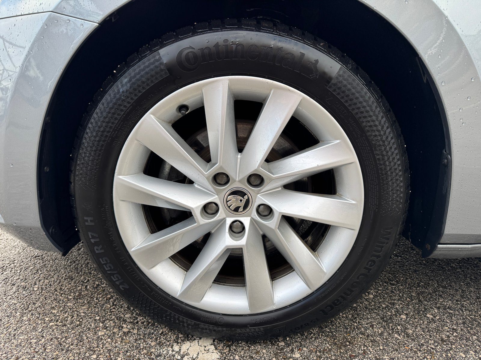 2020 Škoda Superb — fotografija 14