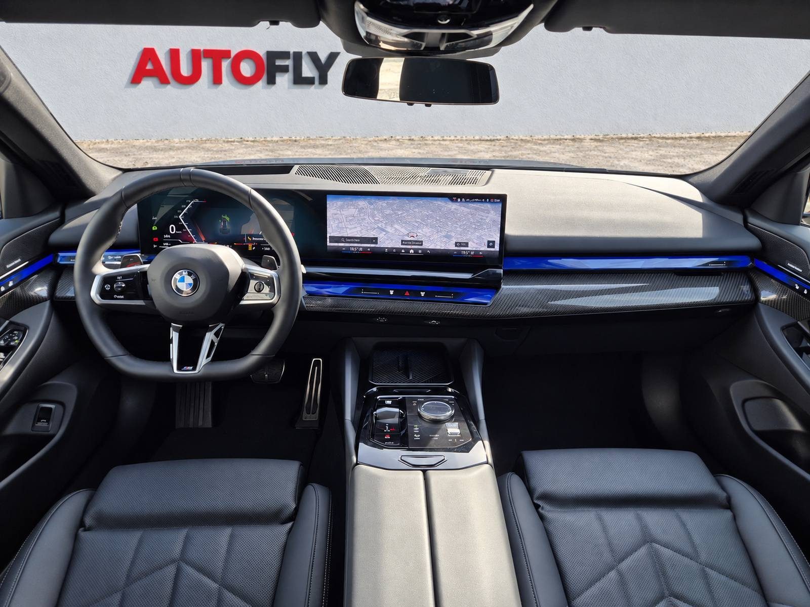 2026 BMW Serija 5 M Sport — fotografija 12