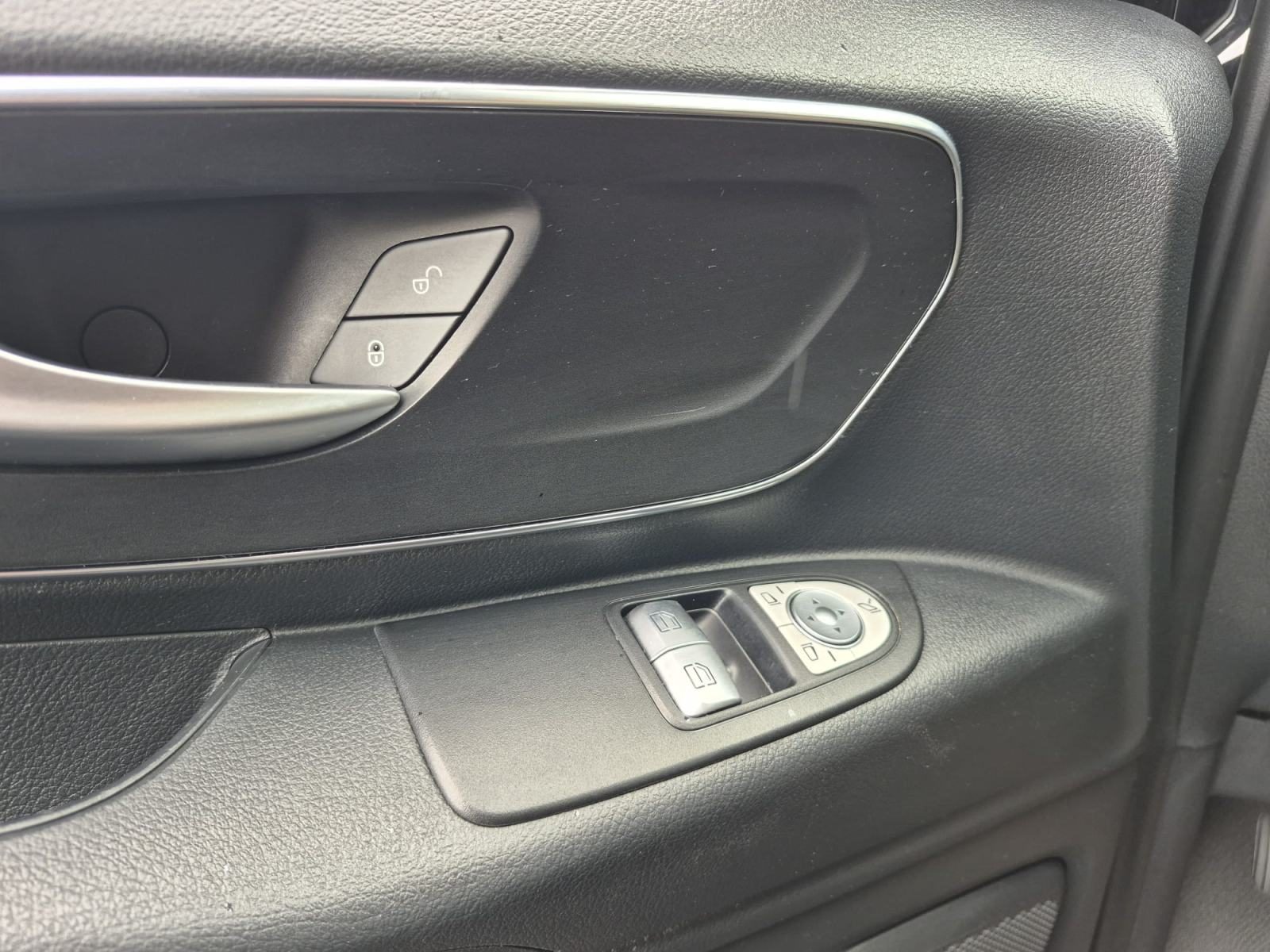 Mercedes-Benz Vito — fotografija 25
