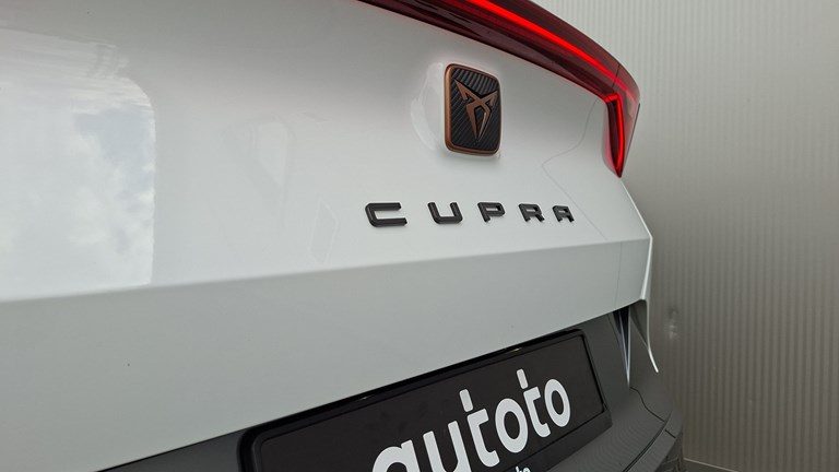 2022 Cupra Formentor — fotografija 28