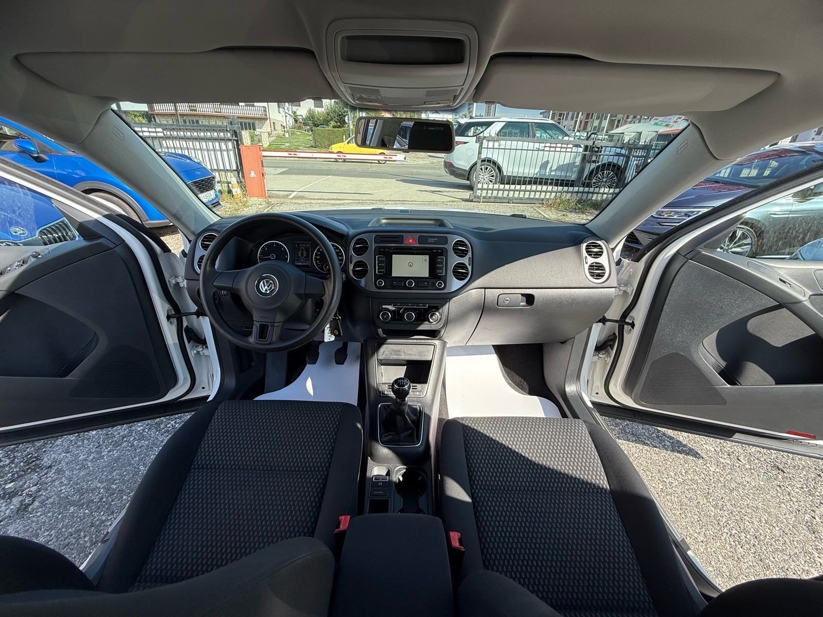 2011 Volkswagen Tiguan — fotografija 11