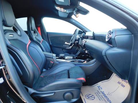 2020 Mercedes-Benz CLA — sličica 12