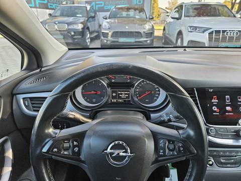 2016 Opel Astra — sličica 12