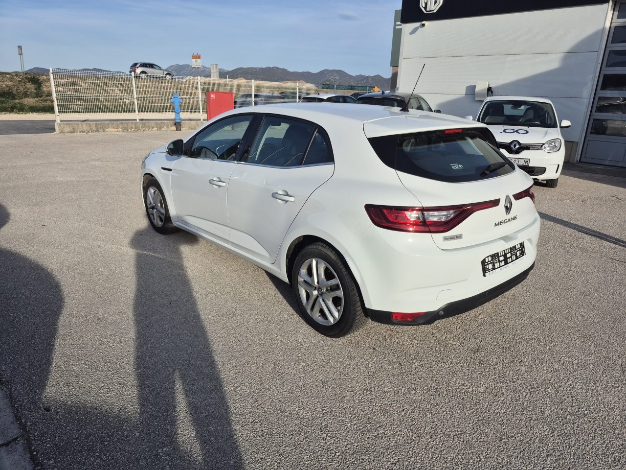 2019 Renault Megane — fotografija 6