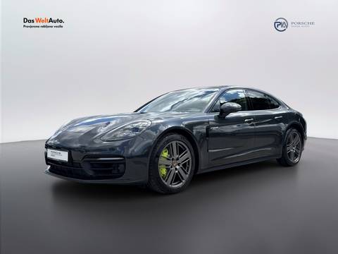 2022 Porsche Panamera