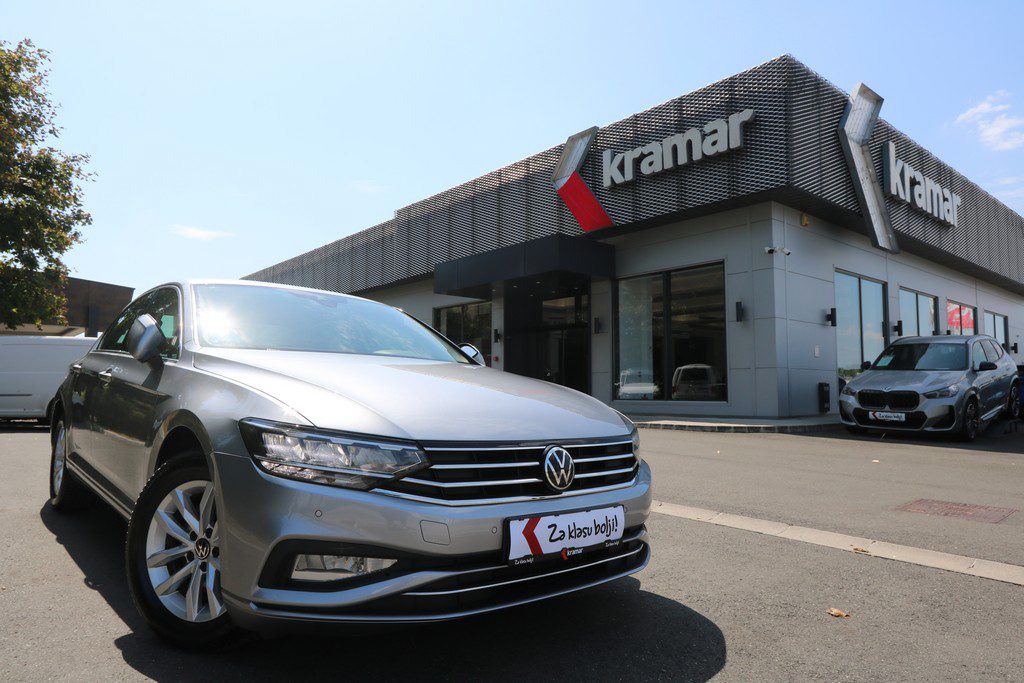2021 Volkswagen Passat — fotografija 18