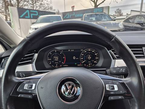 2018 Volkswagen Passat — sličica 13