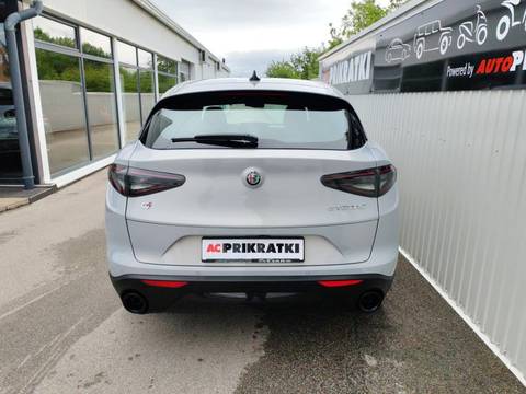 2024 Alfa Romeo Stelvio — sličica 3