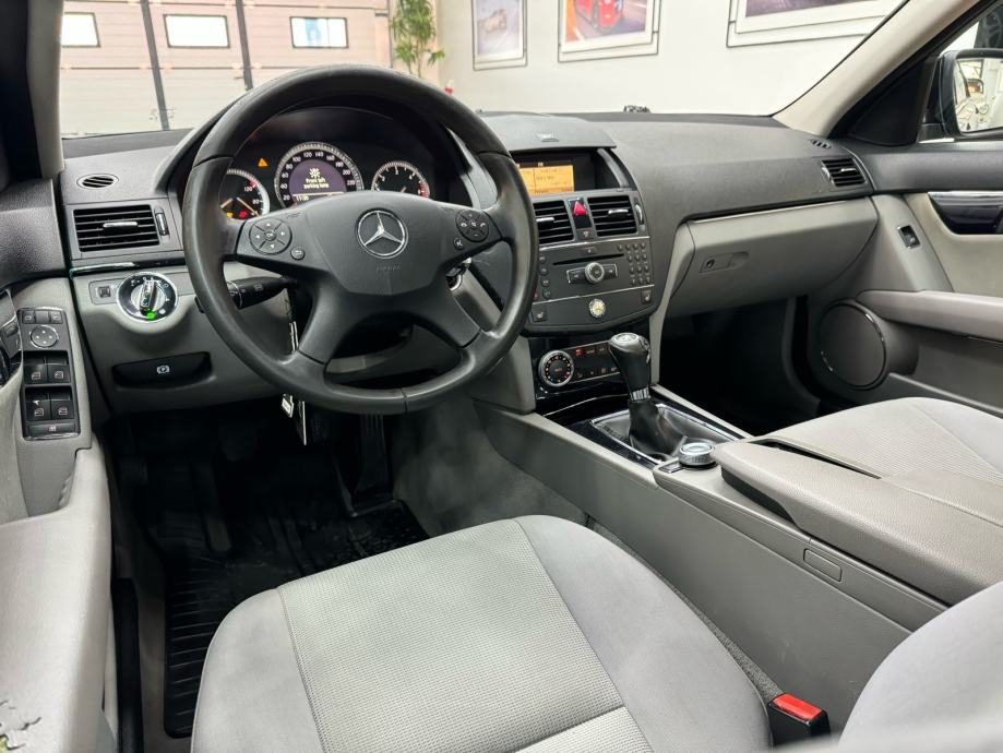 2007 Mercedes-Benz C-klasa — fotografija 8