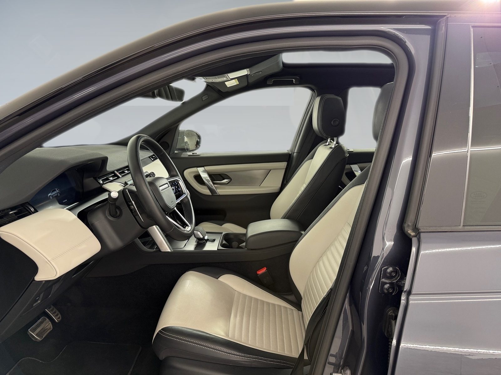2025 Land Rover Discovery Sport — fotografija 6