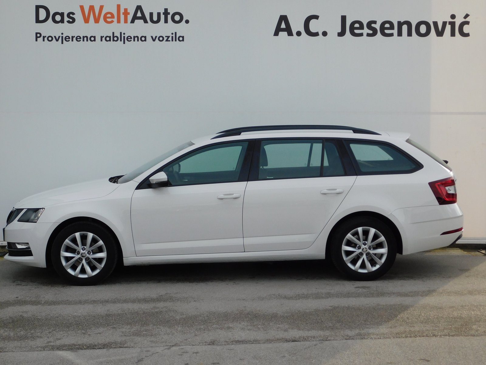 2017 Škoda Octavia Combi — fotografija 6