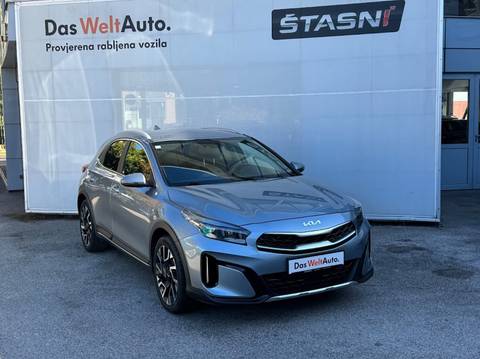 2023 Kia Ceed — sličica 2