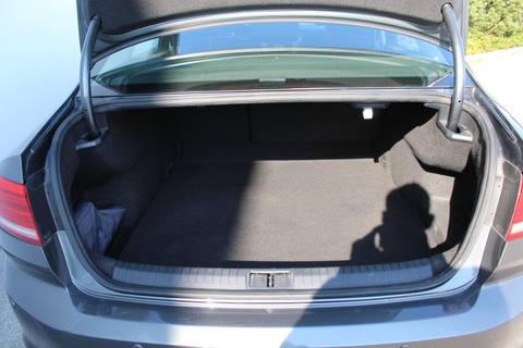 2016 Volkswagen Passat — sličica 13