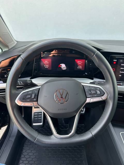 2024 Volkswagen Golf — sličica 11