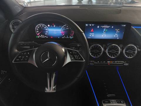 2025 Mercedes-Benz GLA Progressive — sličica 6