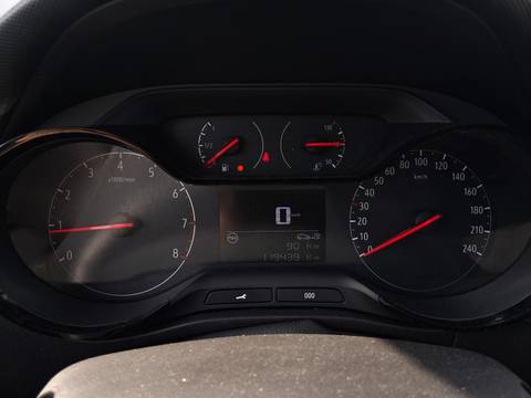 2020 Opel Crossland X — sličica 11