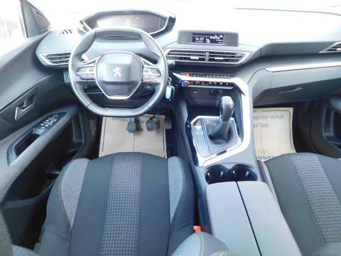 2017 Peugeot 5008 — sličica 9