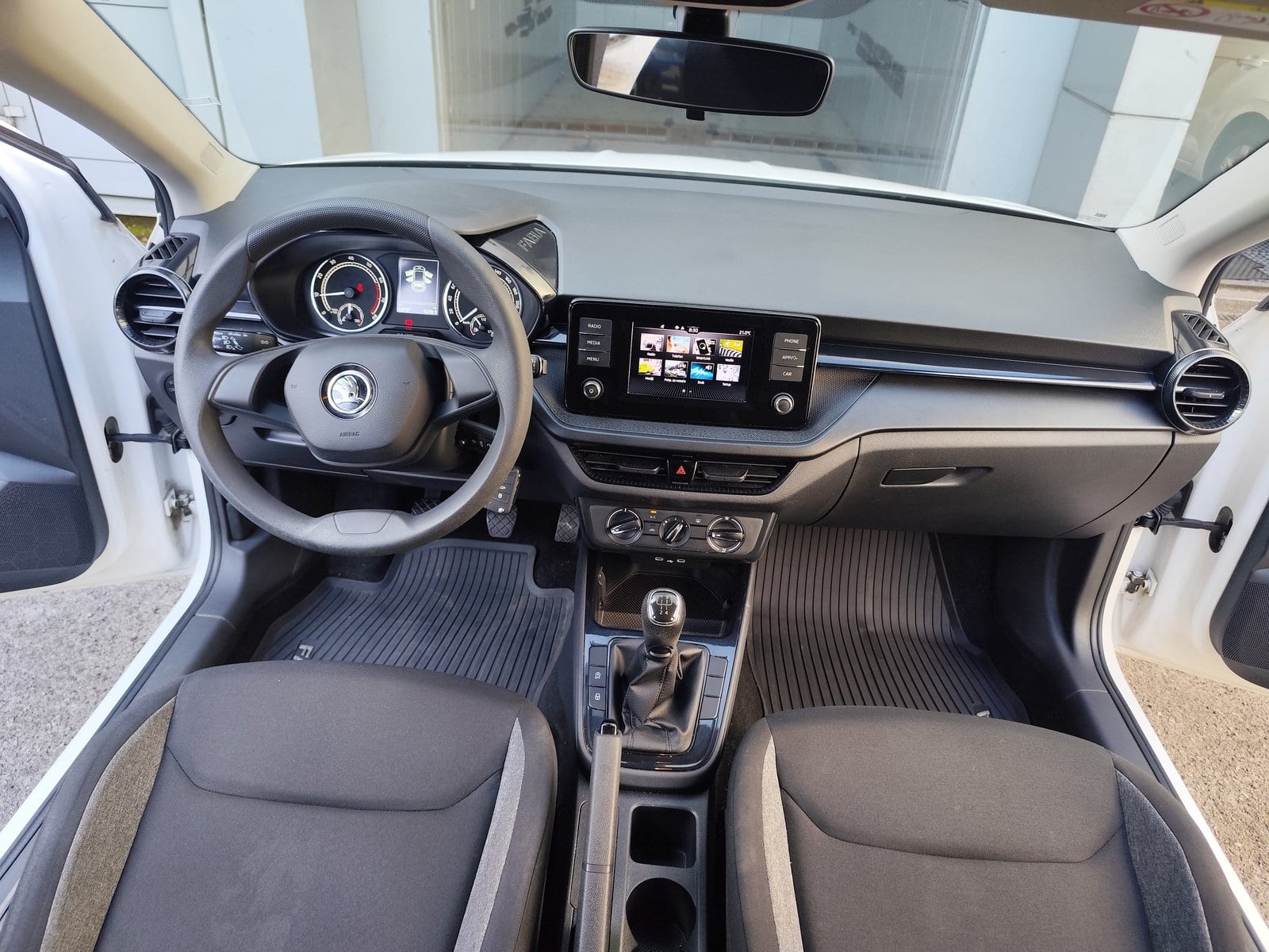 2022 Škoda Fabia — fotografija 9