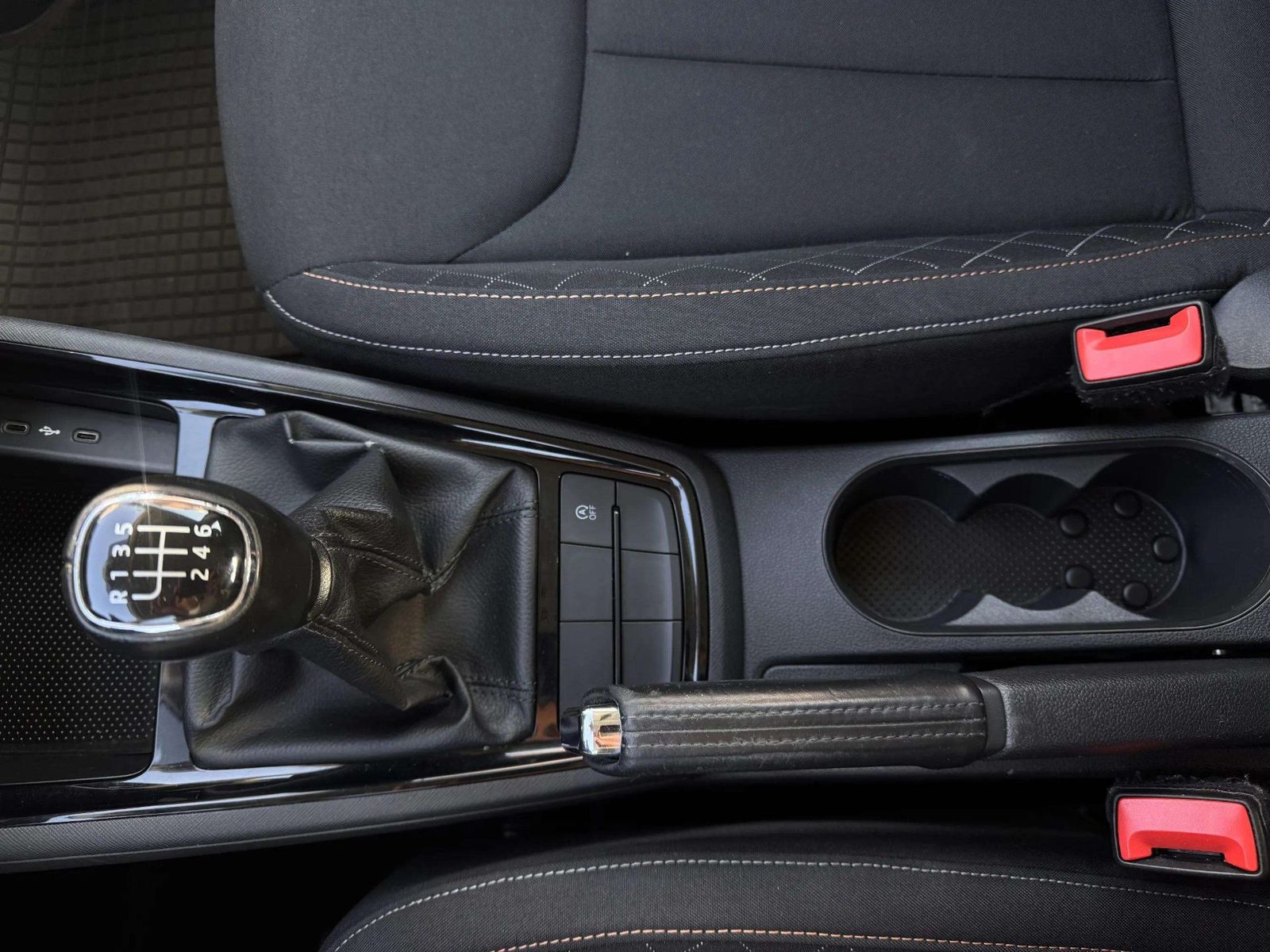2019 Škoda Scala — fotografija 20