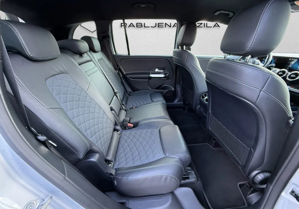 2020 Mercedes-Benz GLB Progressive — fotografija 24