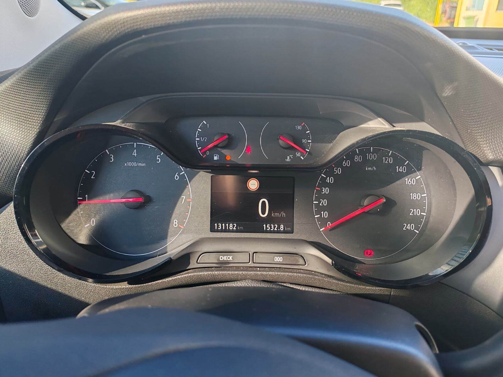 2017 Opel Crossland — fotografija 13