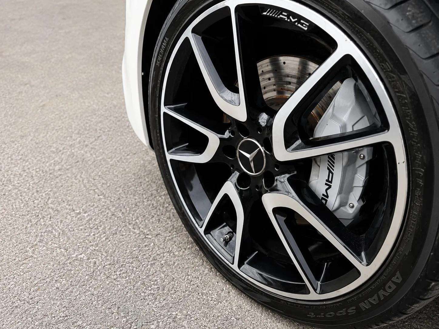 2017 Mercedes-Benz E-klasa — fotografija 29