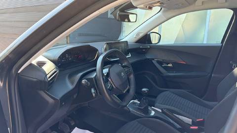 2022 Peugeot 2008 — sličica 12