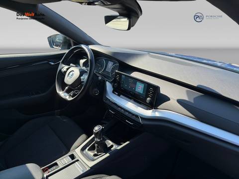 2021 Škoda Octavia — sličica 13