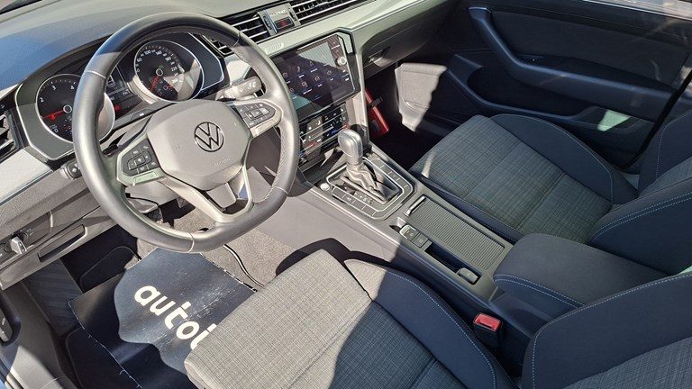 2020 Volkswagen Passat — fotografija 5