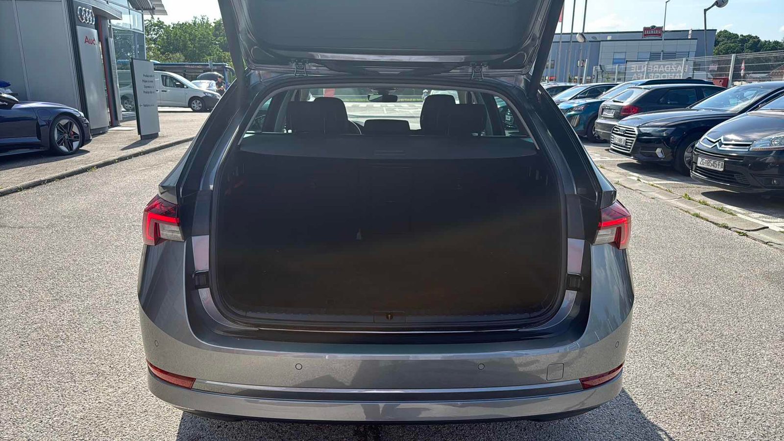 2023 Škoda Octavia Combi — fotografija 12