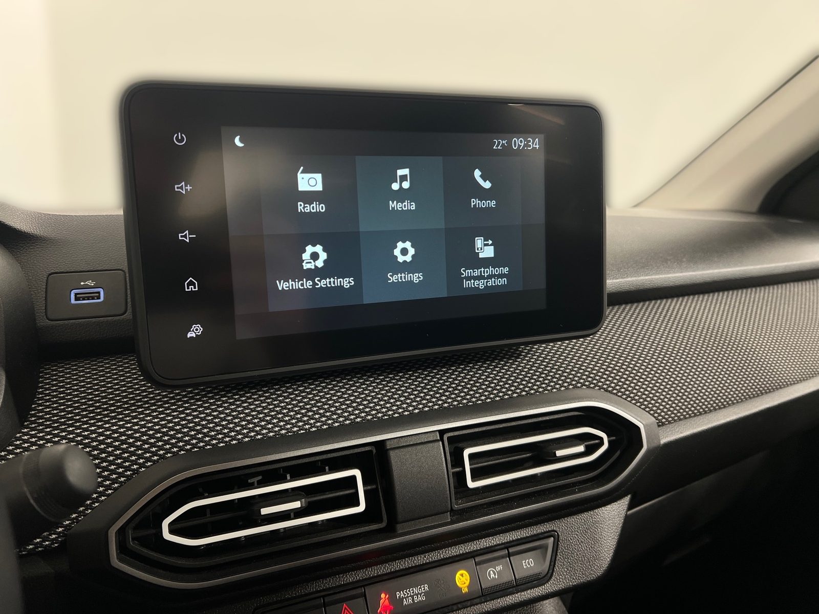2023 Dacia Sandero — fotografija 17
