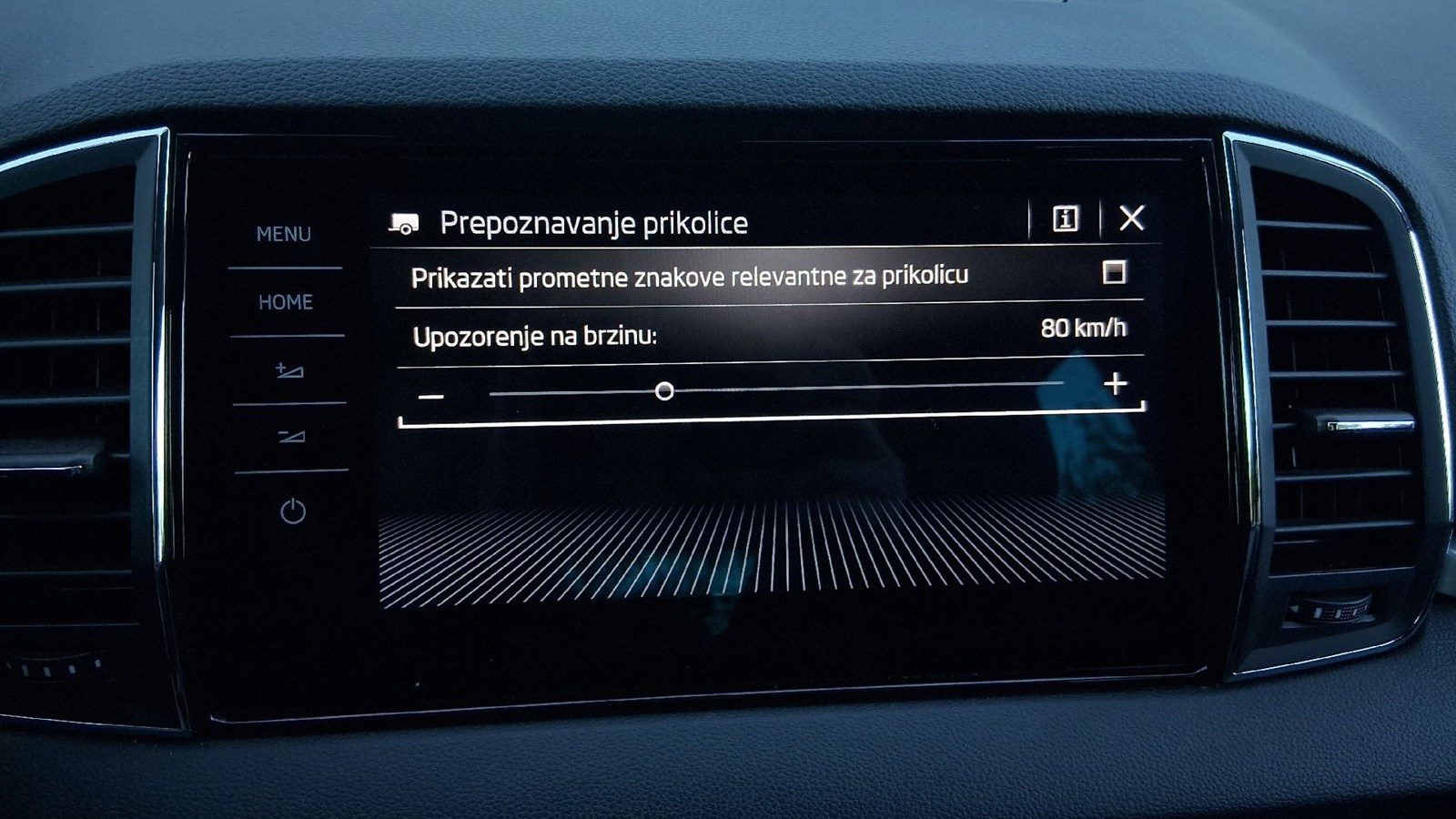 2021 Škoda Karoq — fotografija 28