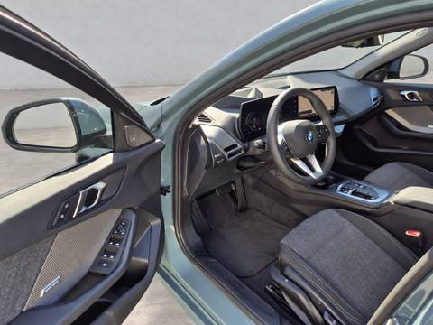 2025 BMW Serija 1 — sličica 10