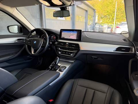 2022 BMW Serija 5 — sličica 5