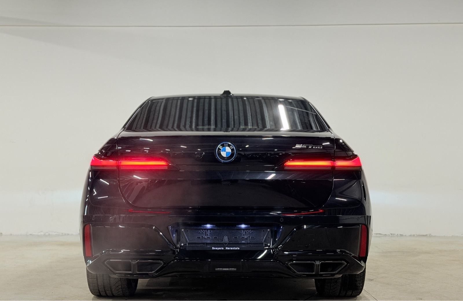 2024 BMW Serija 7 — fotografija 5