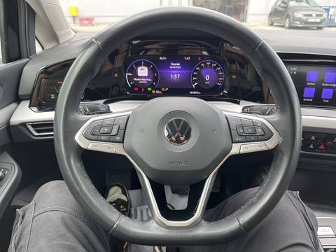 2022 Volkswagen Golf — sličica 24