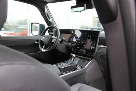 2025 Lexus GX — sličica 12