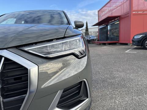 2022 Audi Q3 — sličica 16