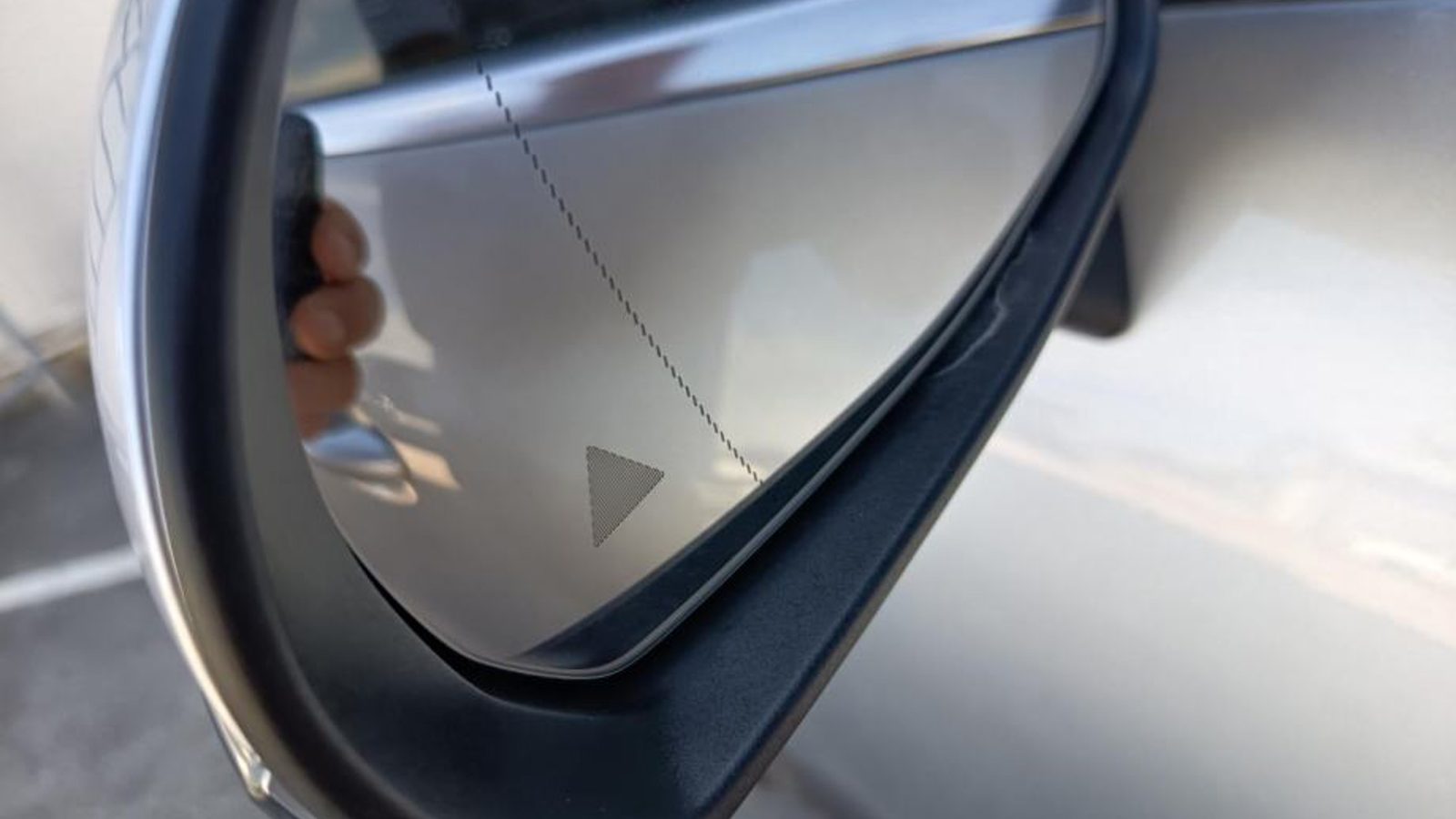 2023 Mercedes-Benz GLC Avantgarde — fotografija 9