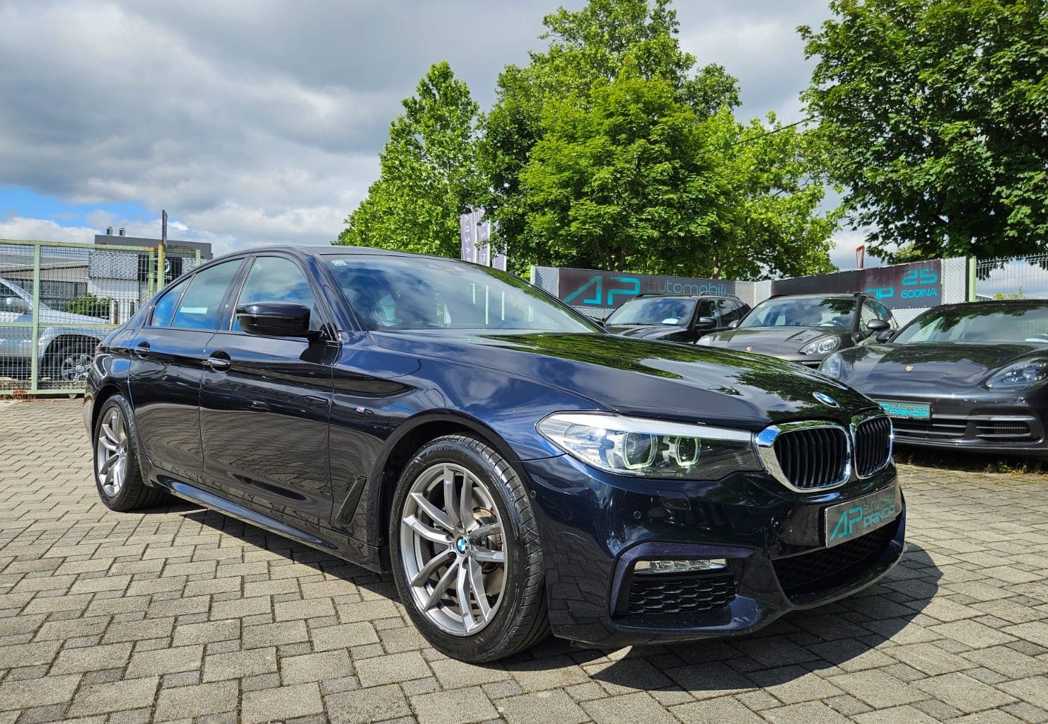 2018 BMW Serija 5 — fotografija 9
