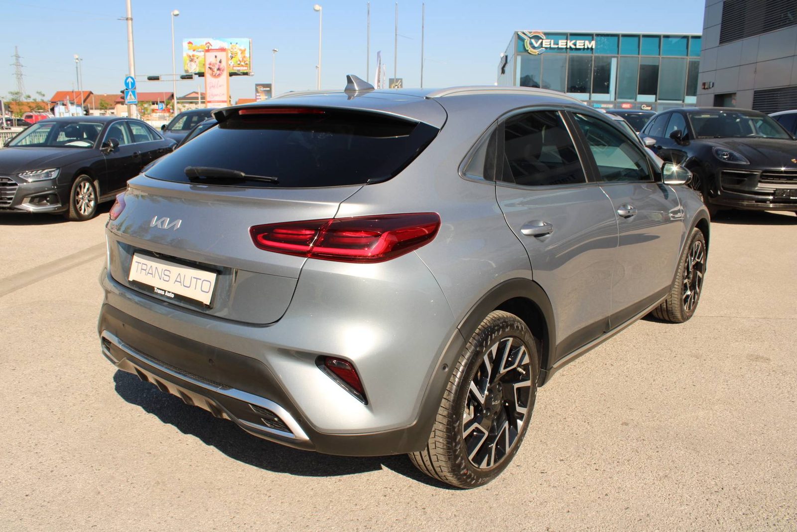 2023 Kia Xcee'd — fotografija 5