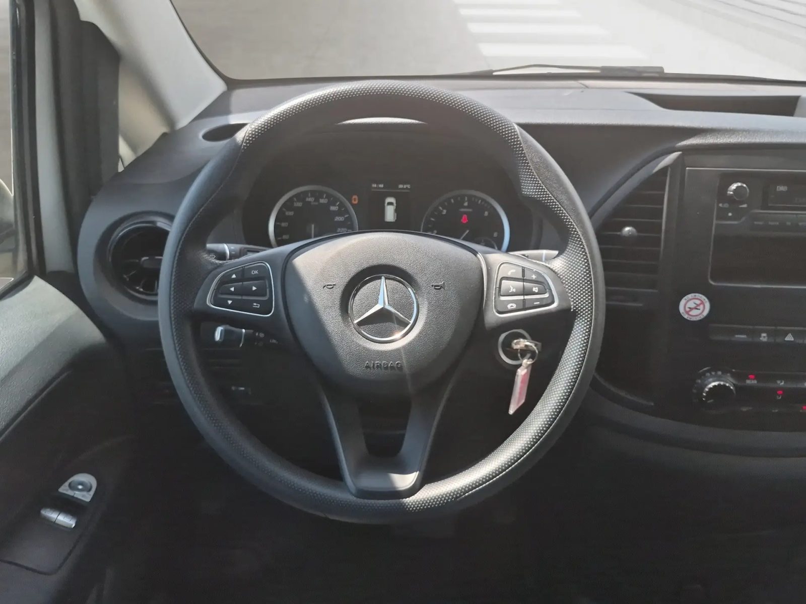 2022 Mercedes-Benz Vito — fotografija 11