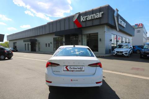 2022 Škoda Octavia — sličica 19