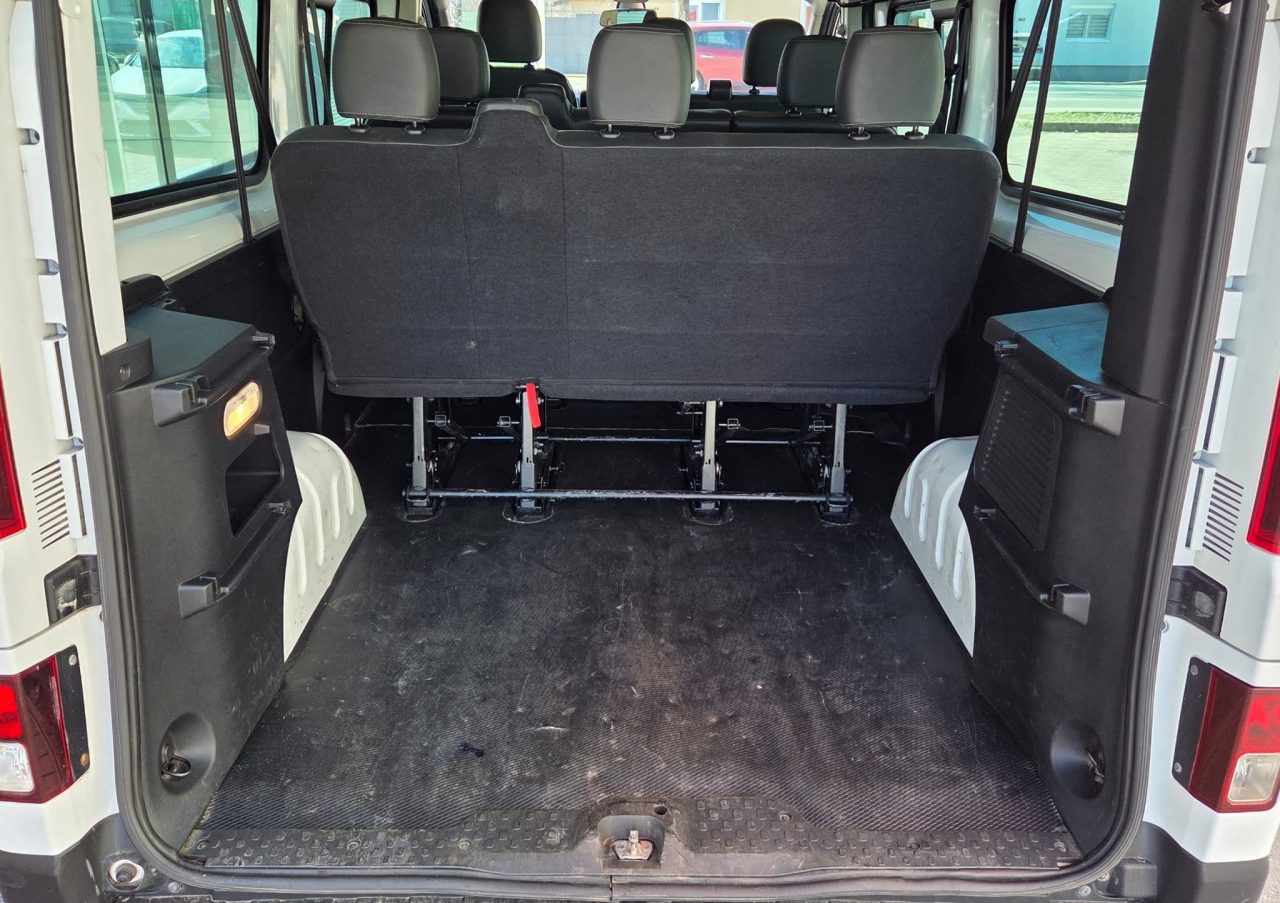 2020 Renault Trafic — fotografija 6
